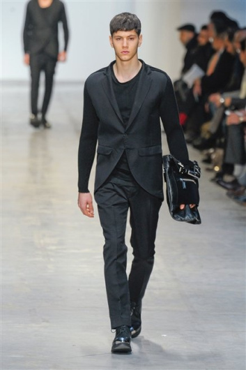 Fotoservizio/FW 2012-2013/MEN/COSTUME NATIONAL HOMME/D1/37