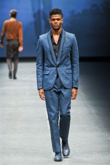 Fotoservizio/FW 2012-2013/MEN/DIESEL BLACK GOLD/D1/6