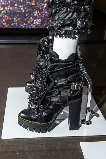 Fotoservizio/FW 2017-2018/WOMEN/DSQUARED2/DP2/3
