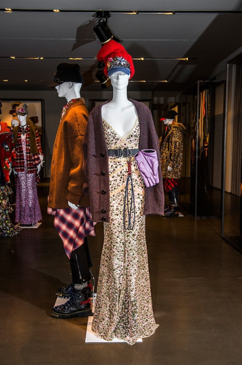 Fotoservizio/FW 2017-2018/WOMEN/DSQUARED2/DP2/16