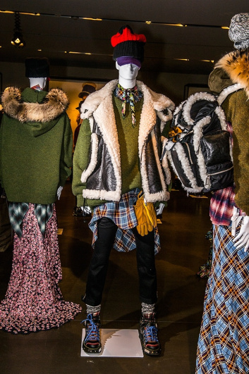 Fotoservizio/FW 2017-2018/WOMEN/DSQUARED2/DP2/24