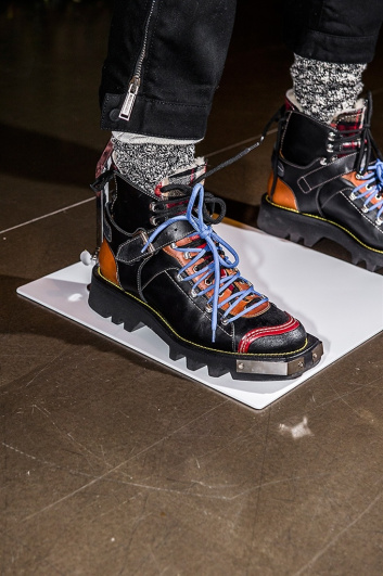 Fotoservizio/FW 2017-2018/WOMEN/DSQUARED2/DP2/25