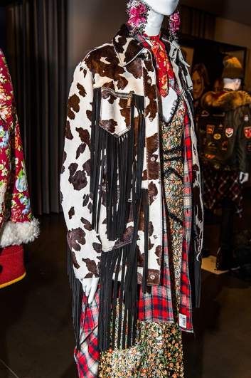 Fotoservizio/FW 2017-2018/WOMEN/DSQUARED2/DP2/30