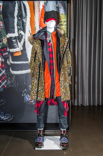 Fotoservizio/FW 2017-2018/WOMEN/DSQUARED2/DP2/36
