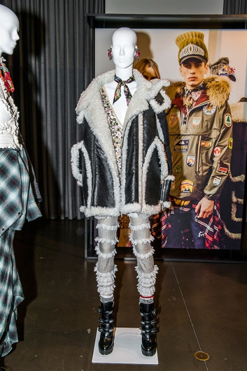 Fotoservizio/FW 2017-2018/WOMEN/DSQUARED2/DP2/41