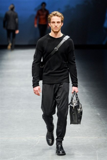 Fotoservizio/FW 2012-2013/MEN/DIESEL BLACK GOLD/D1/25