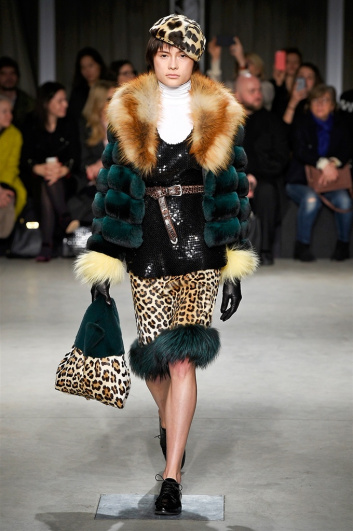 Fotoservizio/FW 2017-2018/WOMEN/SIMONETTA RAVIZZA/DP2/4