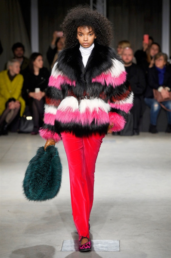 Fotoservizio/FW 2017-2018/WOMEN/SIMONETTA RAVIZZA/DP2/23