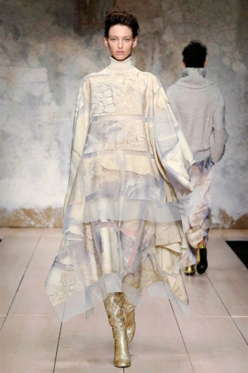 Fotoservizio/FW 2017-2018/WOMEN/LAURA BIAGIOTTI/DP2/0