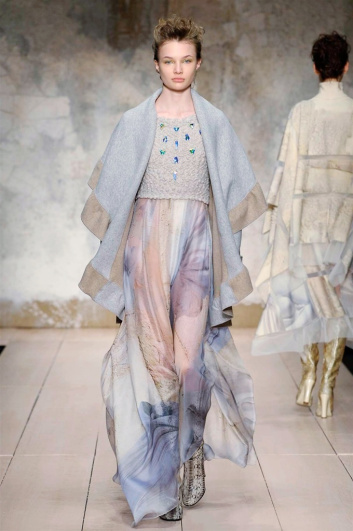 Fotoservizio/FW 2017-2018/WOMEN/LAURA BIAGIOTTI/DP2/1
