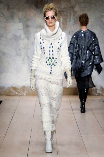 Fotoservizio/FW 2017-2018/WOMEN/LAURA BIAGIOTTI/DP2/1