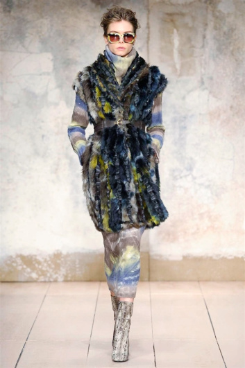 Fotoservizio/FW 2017-2018/WOMEN/LAURA BIAGIOTTI/DP2/2