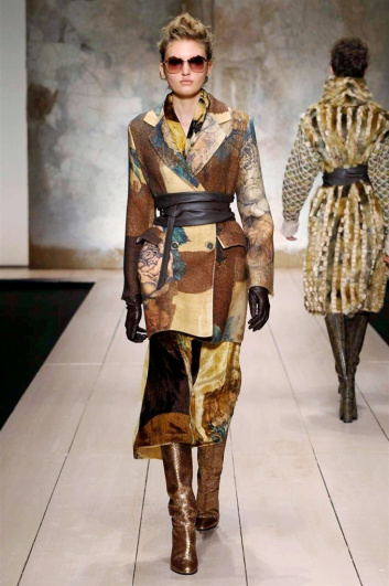 Fotoservizio/FW 2017-2018/WOMEN/LAURA BIAGIOTTI/DP2/3
