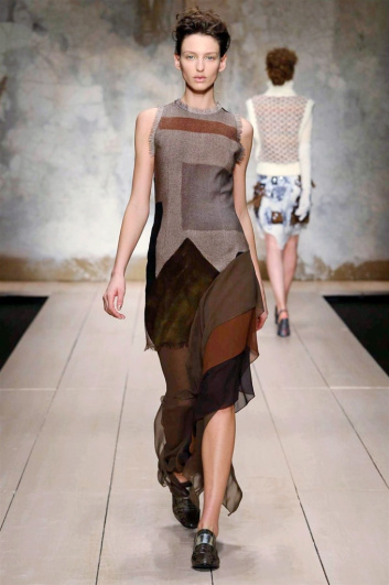 Fotoservizio/FW 2017-2018/WOMEN/LAURA BIAGIOTTI/DP2/6