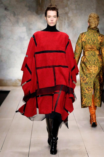 Fotoservizio/FW 2017-2018/WOMEN/LAURA BIAGIOTTI/DP2/2