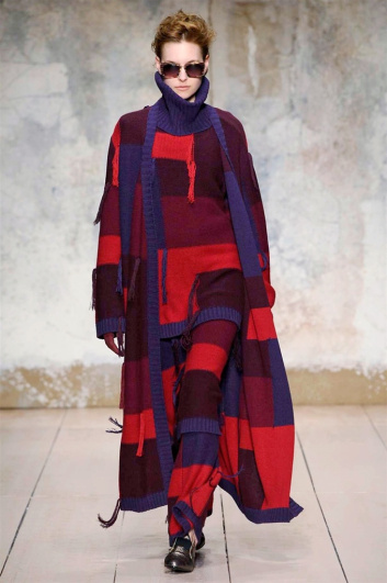Fotoservizio/FW 2017-2018/WOMEN/LAURA BIAGIOTTI/DP2/3