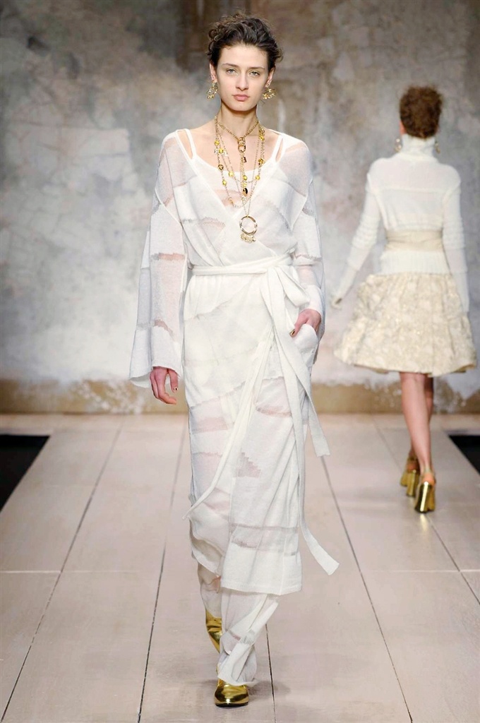 Fotoservizio/FW 2017-2018/WOMEN/LAURA BIAGIOTTI/DP2/4
