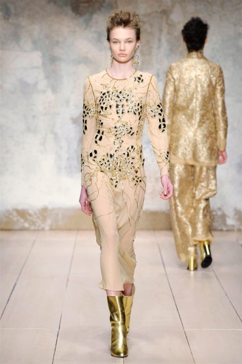 Fotoservizio/FW 2017-2018/WOMEN/LAURA BIAGIOTTI/DP2/5