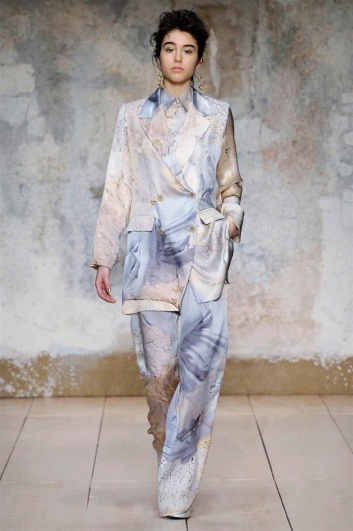 Fotoservizio/FW 2017-2018/WOMEN/LAURA BIAGIOTTI/DP2/4