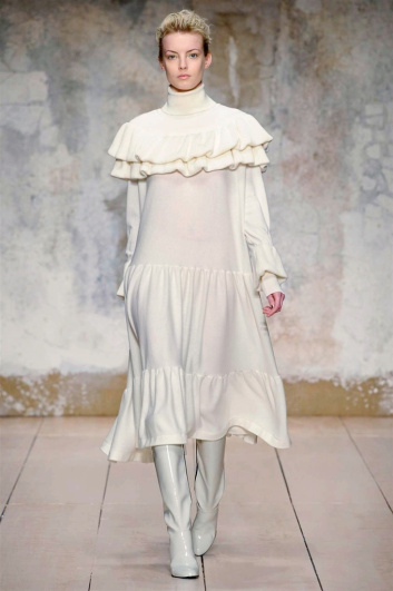 Fotoservizio/FW 2017-2018/WOMEN/LAURA BIAGIOTTI/DP2/5