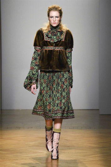 Fotoservizio/FW 2017-2018/WOMEN/STELLA JEAN/DP2/0