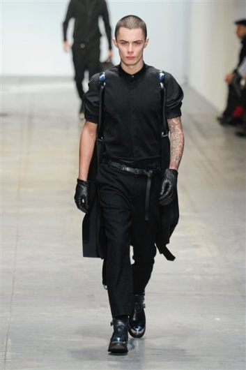 Fotoservizio/FW 2012-2013/MEN/COSTUME NATIONAL HOMME/D1/5