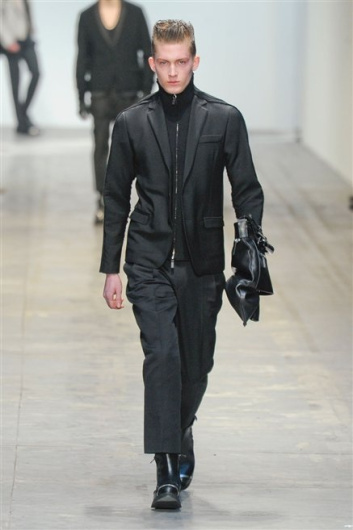 Fotoservizio/FW 2012-2013/MEN/COSTUME NATIONAL HOMME/D1/8