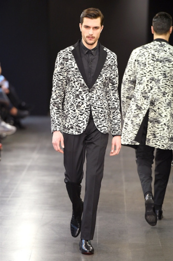 Fotoservizio/FW 2017-2018/WOMEN/ASSEGNATO/DP2/17