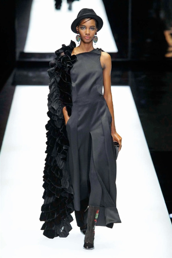 Fotoservizio/FW 2017-2018/WOMEN/GIORGIO ARMANI/DP2/2