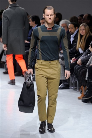 Fotoservizio/FW 2012-2013/MEN/DIRK BIKKEMBERGS/D1/12