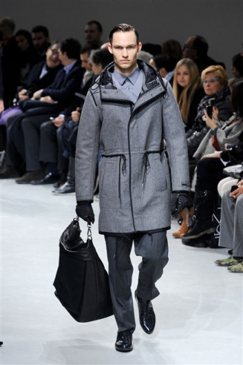 Fotoservizio/FW 2012-2013/MEN/DIRK BIKKEMBERGS/D1/31