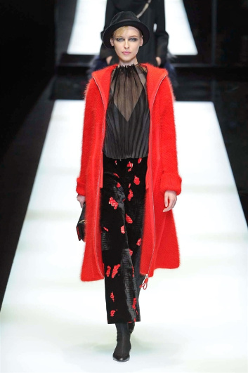 Fotoservizio/FW 2017-2018/WOMEN/GIORGIO ARMANI/DP2/0