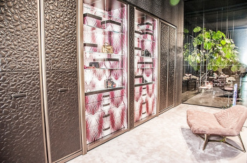 Fotoservizio/SS 2017/DESIGN/ROBERTO CAVALLI HOME/DP2/10