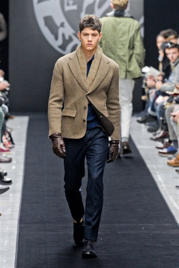 Fotoservizio/FW 2012-2013/MEN/ERMANNO SCERVINO/D1/10