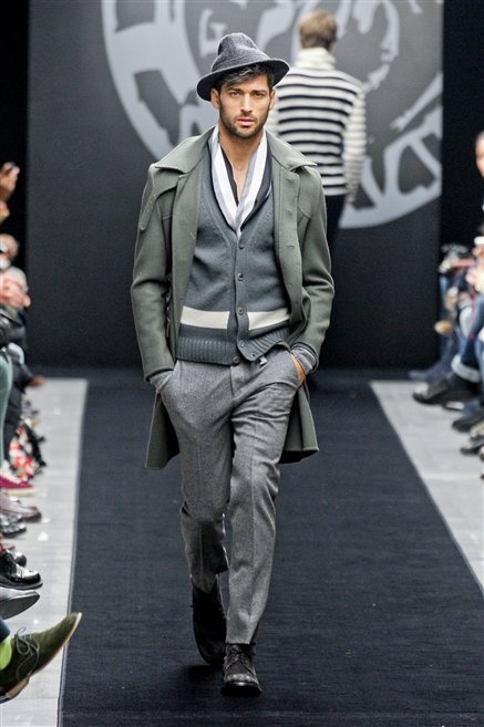 Fotoservizio/FW 2012-2013/MEN/ERMANNO SCERVINO/D1/26