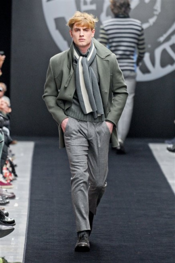 Fotoservizio/FW 2012-2013/MEN/ERMANNO SCERVINO/D1/27
