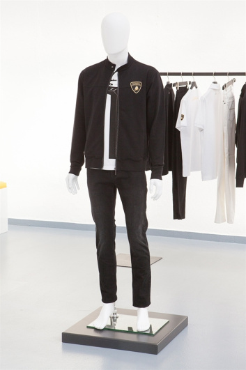 Fotoservizio/SS 2018/MEN/COLLEZIONE AUTOMOBILI LAMBORGHINI/DP2/4