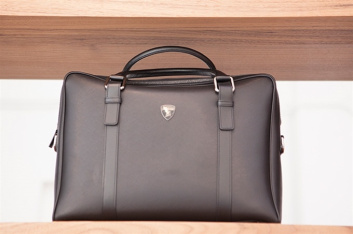 Fotoservizio/SS 2018/MEN/COLLEZIONE AUTOMOBILI LAMBORGHINI/DP2/12