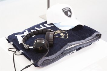 Fotoservizio/SS 2018/MEN/COLLEZIONE AUTOMOBILI LAMBORGHINI/DP2/26