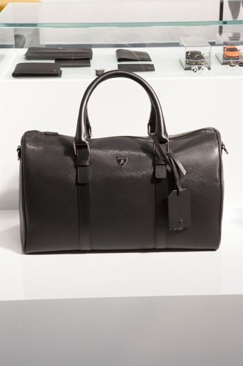 Fotoservizio/SS 2018/MEN/COLLEZIONE AUTOMOBILI LAMBORGHINI/DP2/33