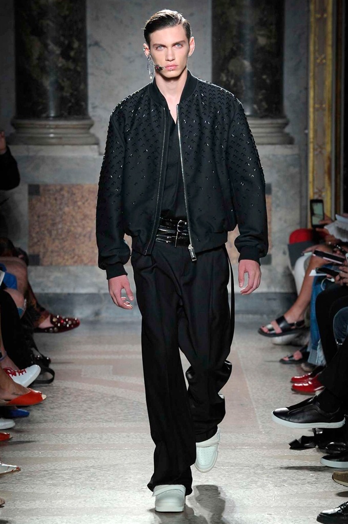 Fotoservizio/SS 2018/MEN/LES HOMMES/DP2/1