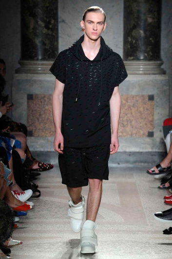 Fotoservizio/SS 2018/MEN/LES HOMMES/DP2/4
