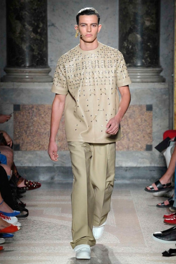 Fotoservizio/SS 2018/MEN/LES HOMMES/DP2/1