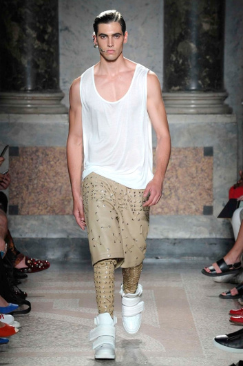 Fotoservizio/SS 2018/MEN/LES HOMMES/DP2/2