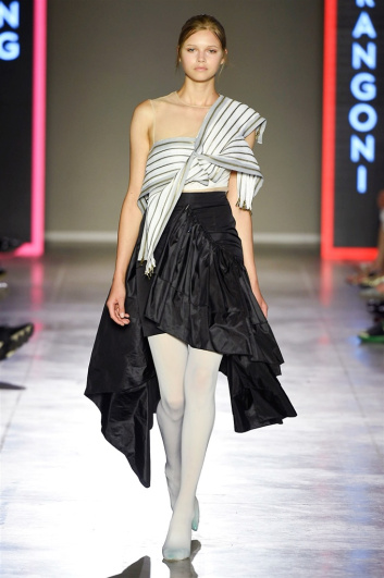 Fotoservizio/SS 2018/MEN/MILANO MODA GRADUATE/DP2/28