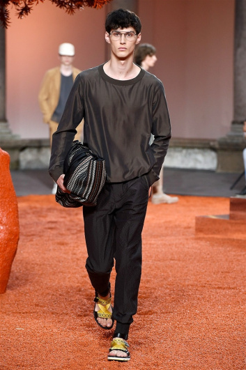 Fotoservizio/SS 2018/MEN/ERMENEGILDO ZEGNA/DP2/2