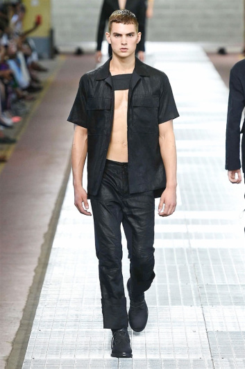Fotoservizio/SS 2018/MEN/DIRK BIKKEMBERGS/DP2/1