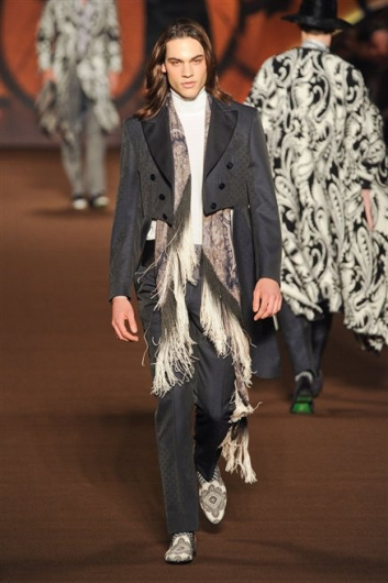Fotoservizio/FW 2012-2013/MEN/ETRO/D1/5