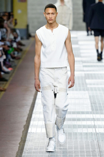 Fotoservizio/SS 2018/MEN/DIRK BIKKEMBERGS/DP2/4