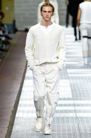 Fotoservizio/SS 2018/MEN/DIRK BIKKEMBERGS/DP2/6
